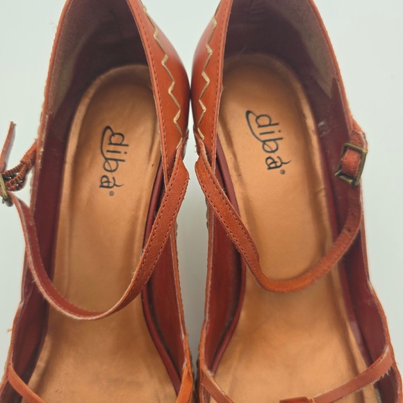 Diba Women's 7.5 Orange Leather Mary Jane Heels Lattice Cutout Stitching Detail - Picture 3 of 9